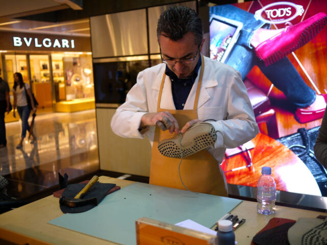 Tods Artisan Shoe Making Demonstration, Singapore Tods Artisan Shoe Making Demonstration, Singapore