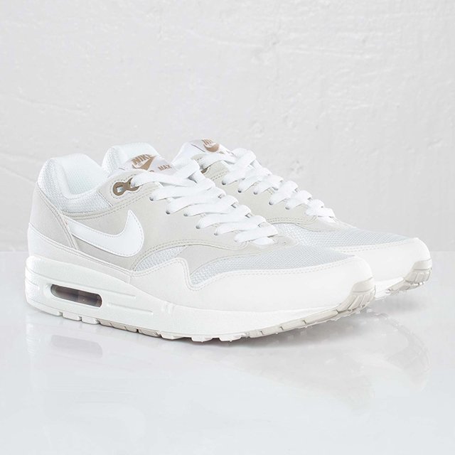 Nike Air Max 1 Summit White Nike Air Max 1 Summit White