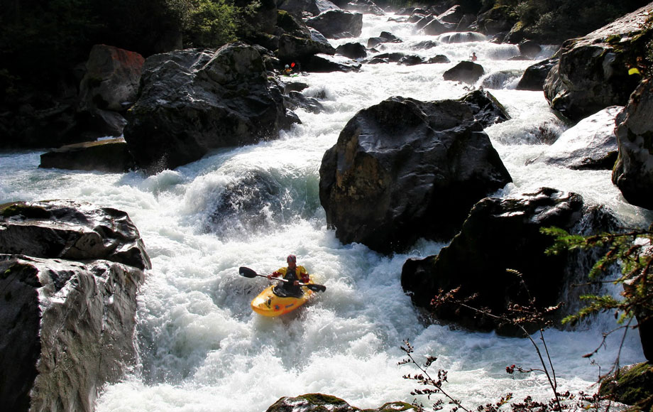 Adidas Sickline: 8th World Championship in Extreme Kayaking Adidas Sickline: 8th World Championship in Extreme Kayaking