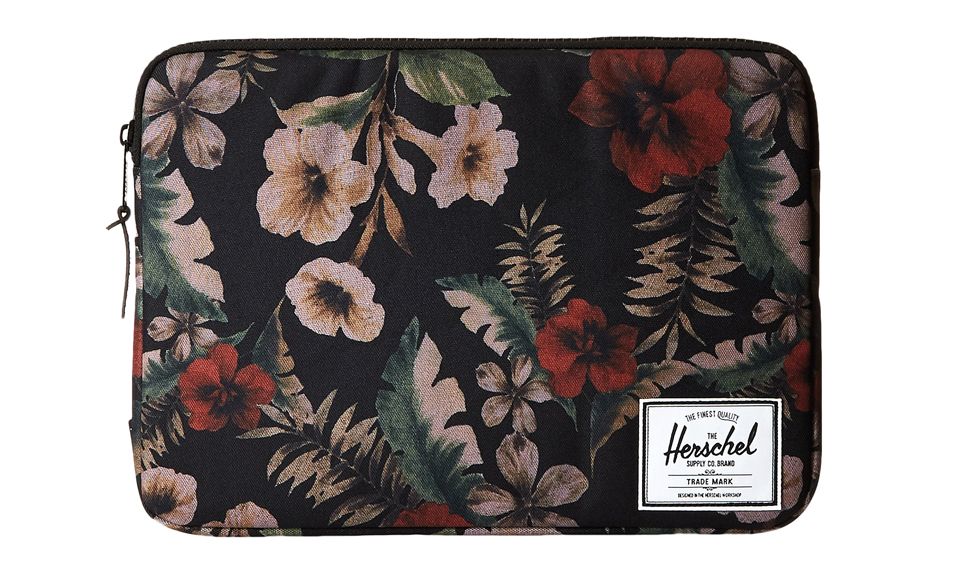 10 Best Laptop & Macbook Cases For Men