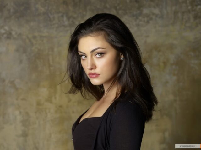 http://www.dmarge.com/wp-content/uploads/2012/11/beautiful-phoebe-tonkin-1024x768-640x480.jpeg