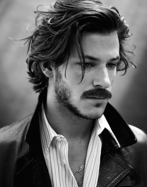 21 Wavy Hairstyles For Men: 2023 Trends + Styles