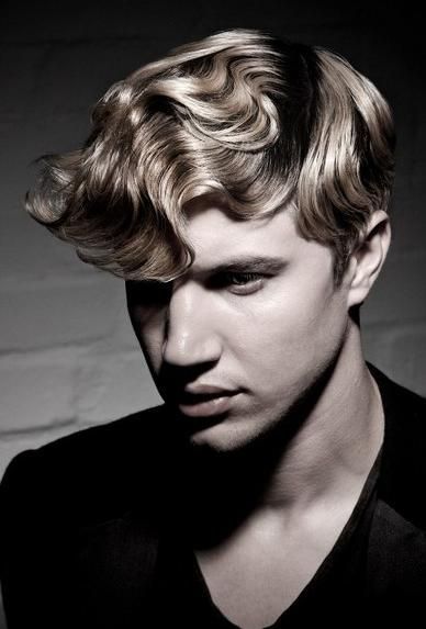 33 Sexy Curly Hairstyles & Haircuts for Men in 2024