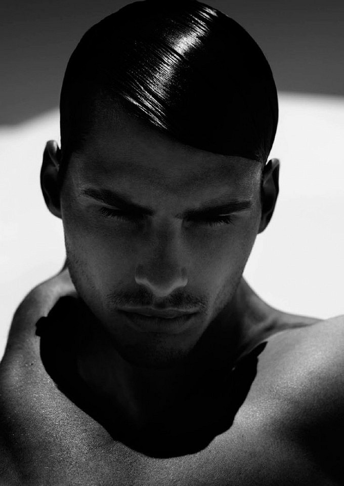 40 Men's Slick & Shiny Hairstyle Ideas That Will Get Heads 