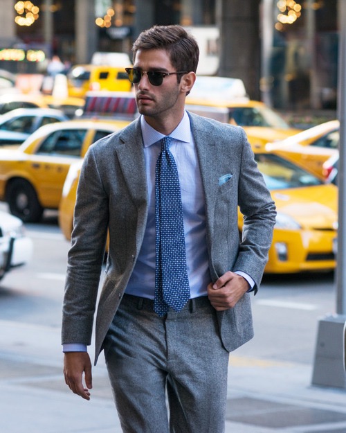 Best Grey Suit Color Combinations with Shirt and Tie