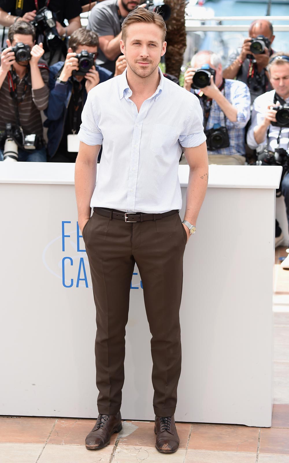 35 Ryan Gosling Fashion Looks For His 35th Birthday