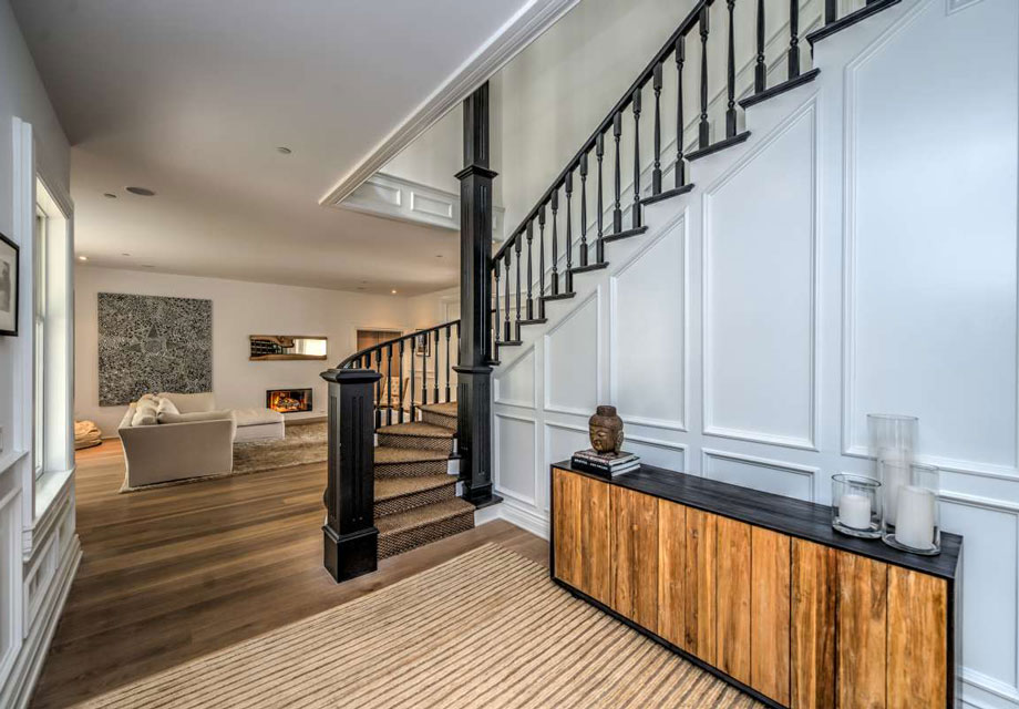 Chris Hemsworth's Mansion In Malibu Has Gone Up For Sale