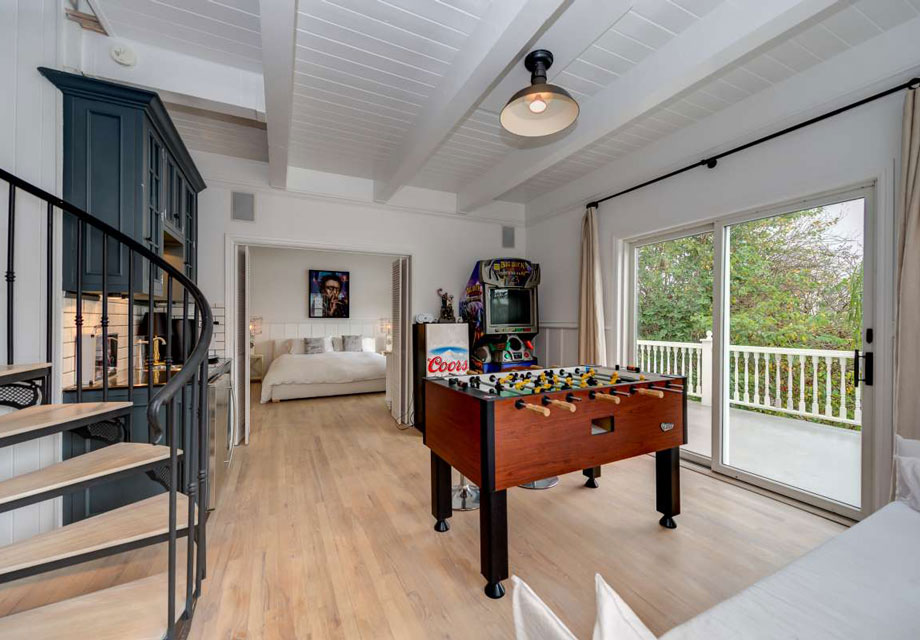 Chris Hemsworth's Mansion In Malibu Has Gone Up For Sale