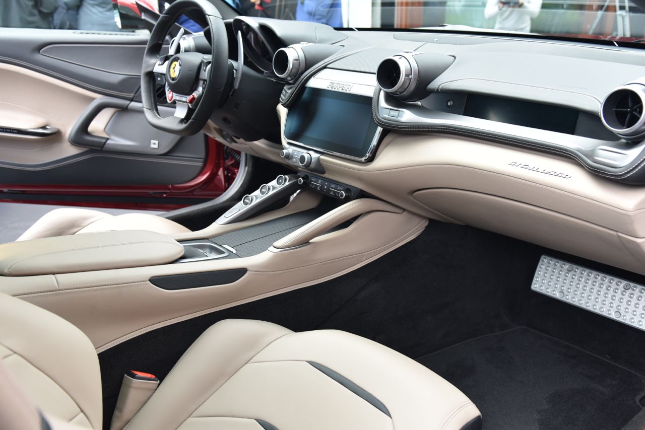 Ferrari gtc4lusso салон