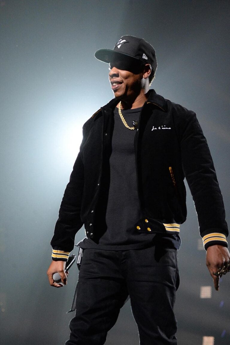 guys with snapbacks