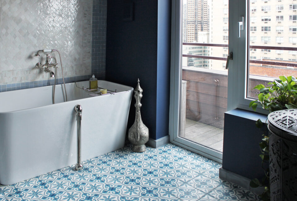 Mosaic-House-patterned-bathroom-2