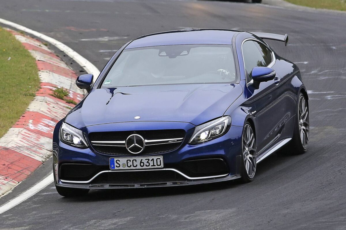Mercedes Amg C63 R Coupe Is The Spied Car You Ve Been Waiting For Mercedes Amg C63 R Coupe Is The Spied Car You Ve Been Waiting For