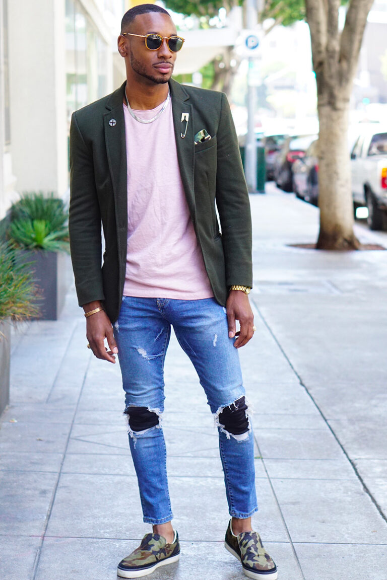 How To Wear & Style Distressed & Ripped Jeans