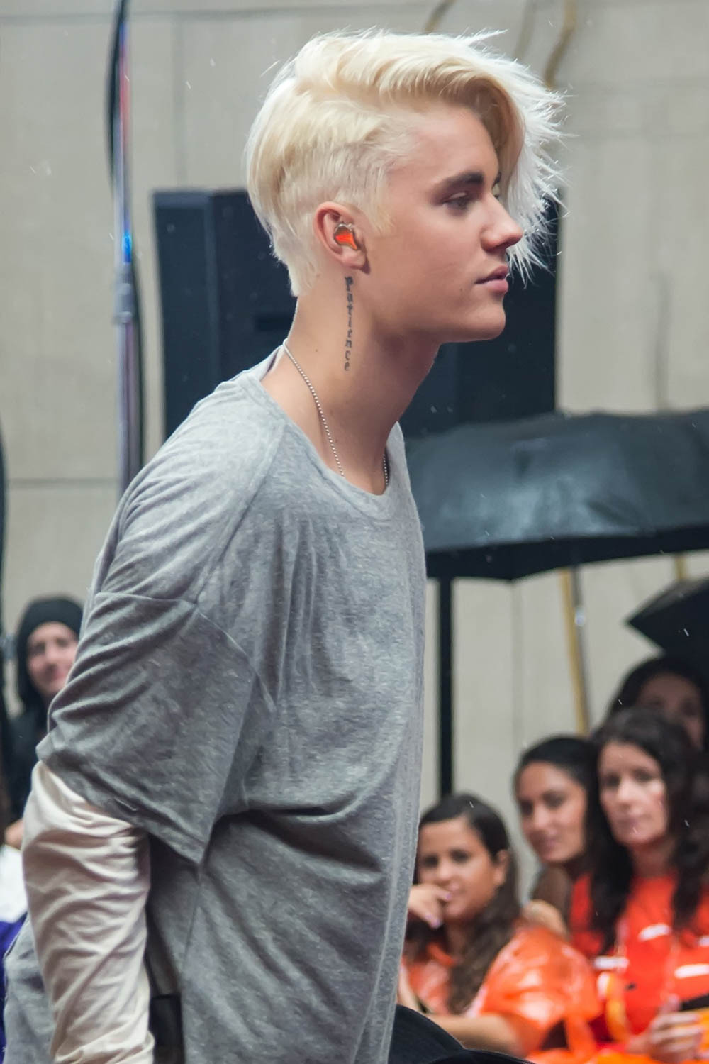 Justin Bieber New Hairstyle. Plus, Changes Justin Bieber HD phone wallpaper  | Pxfuel