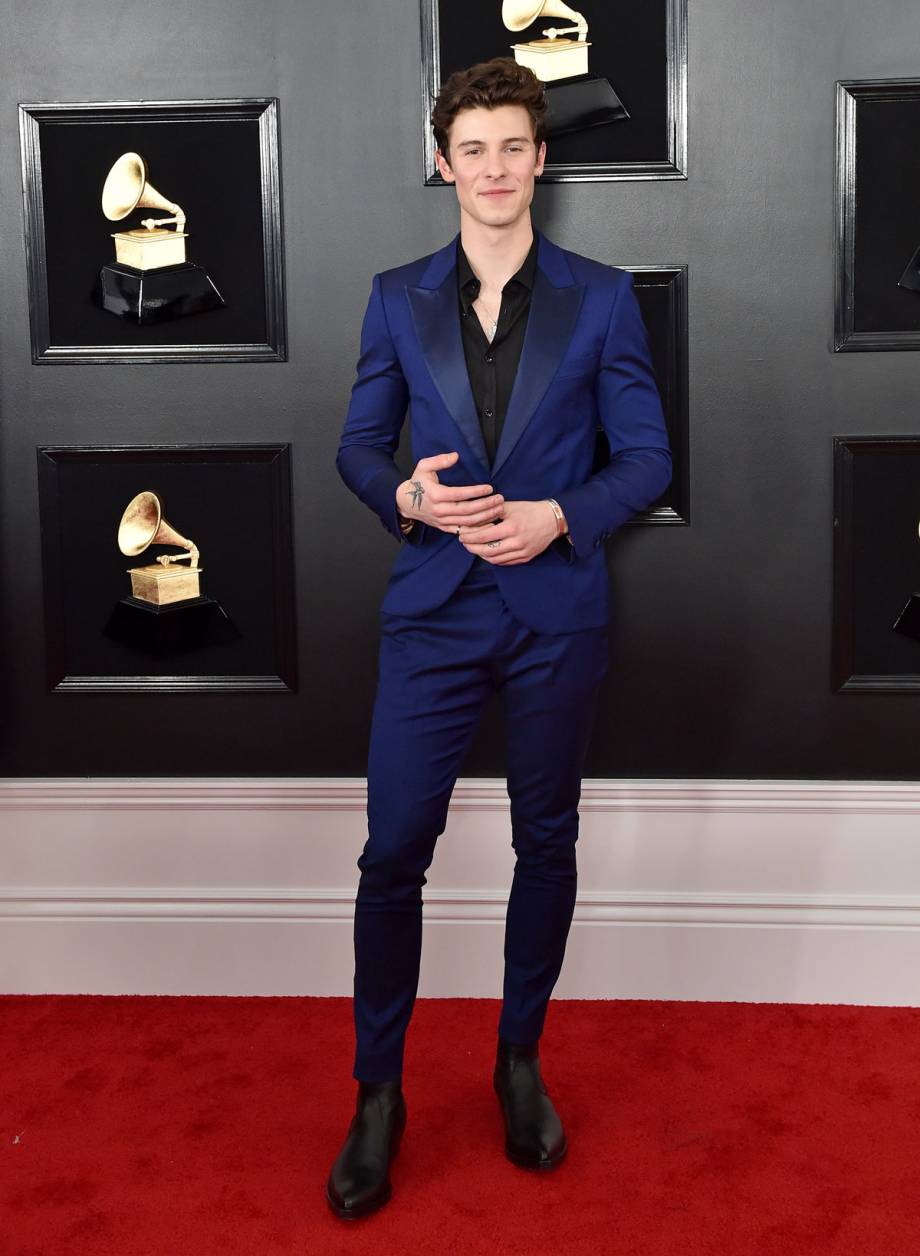 Shawn Mendes Owns The Red Carpet By Wearing One Of The Hardest Tuxedo