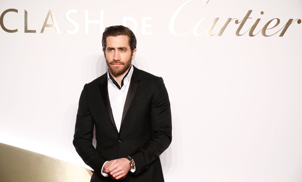 Jake Gyllenhaal Shows You How To Pull Off An Ascot Tie With Absolute Class