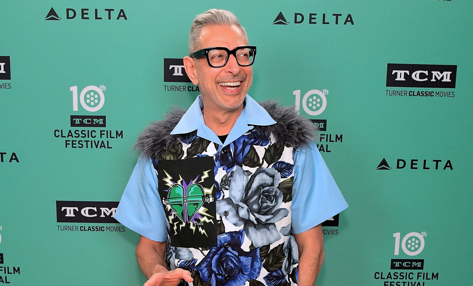 Jeff Goldblum’s Shirt Is Something No Man Can Pull Off