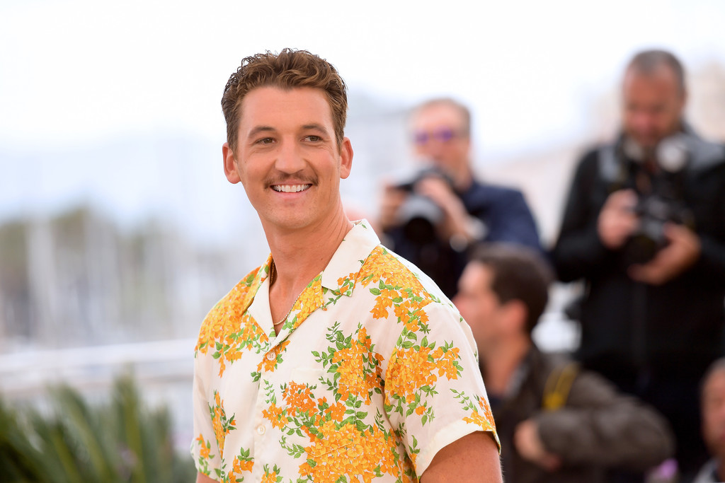 Miles Teller's Wild 80s Style Proves He's Worthy Of The Top Gun Sequel