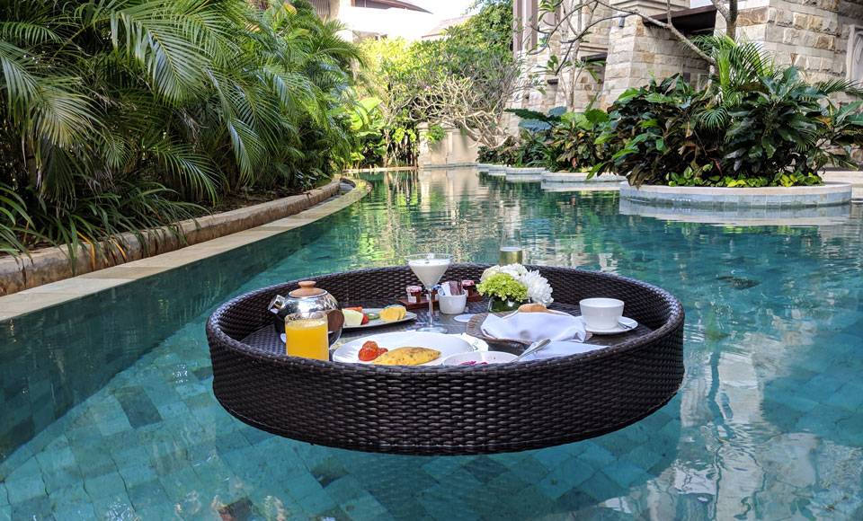 The 'Floating Breakfast' Bali's Instagram-Famous Was Not What I Expected