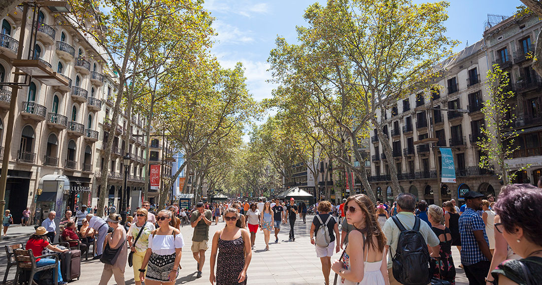 Las Ramblas: Photo Reveals Why Everyone Gets Pick Pocketed In Barcelona
