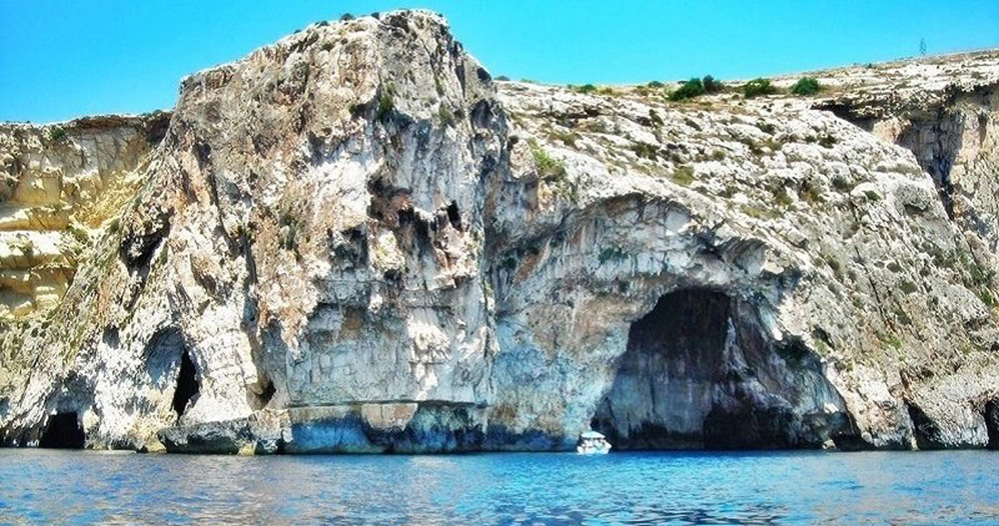 Afternoon Swim Mistake Costs Tourists $10,000 In Capri