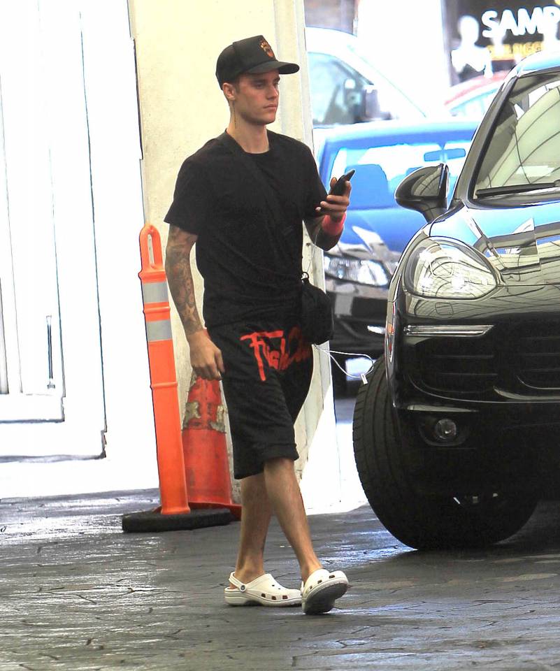 Justin Bieber Spotted Wearing Crocs In Downtown Los Angeles