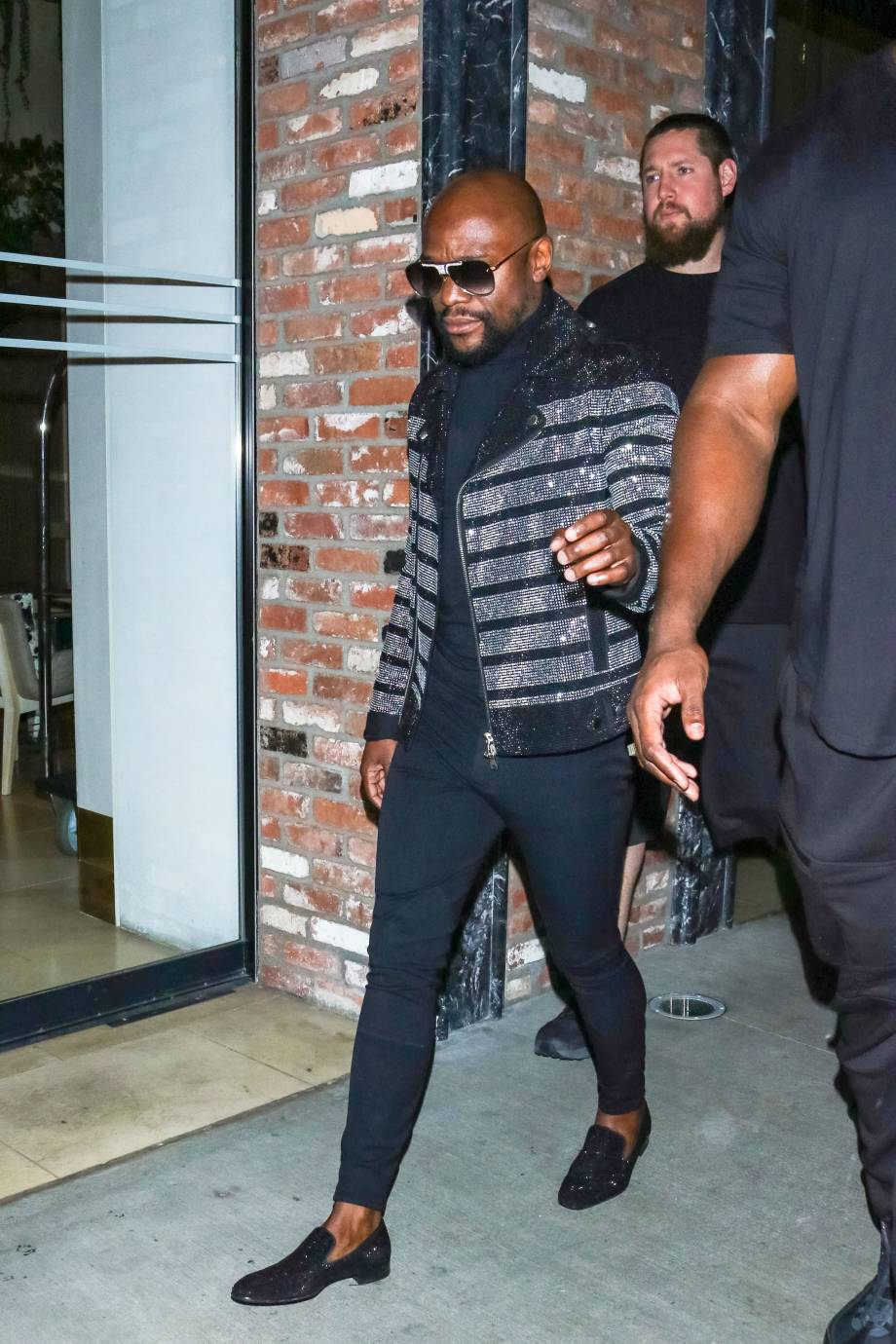 Floyd Mayweather Gives Fashion Goals While Appearing for NBA game