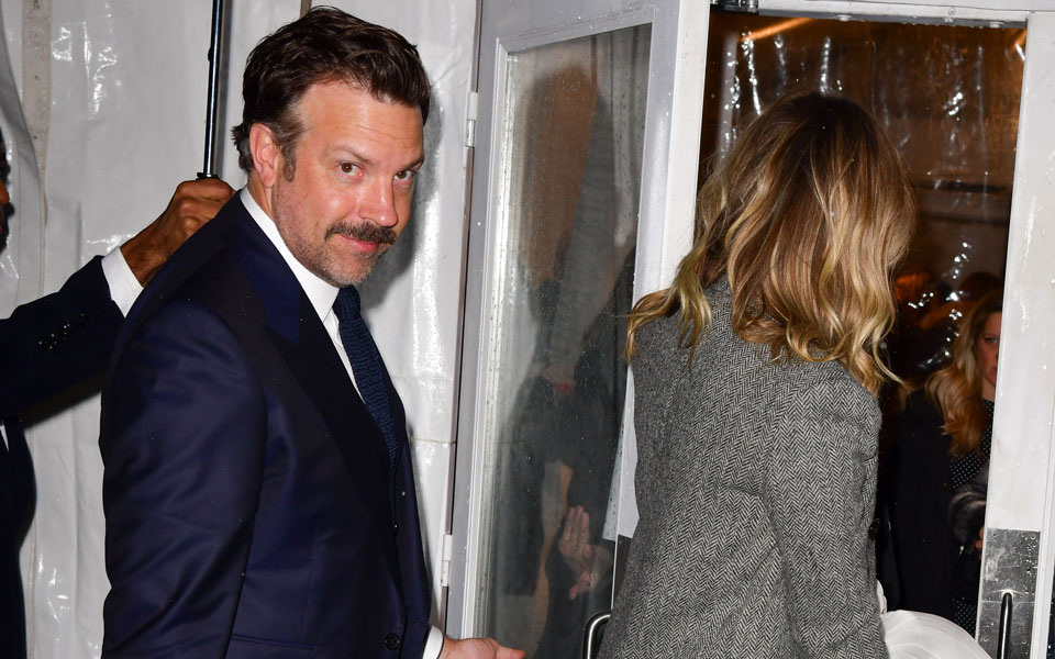 A Lesson In Chivalry Every Man Could Learn From Hollywood A-Lister Jason Sudeikis