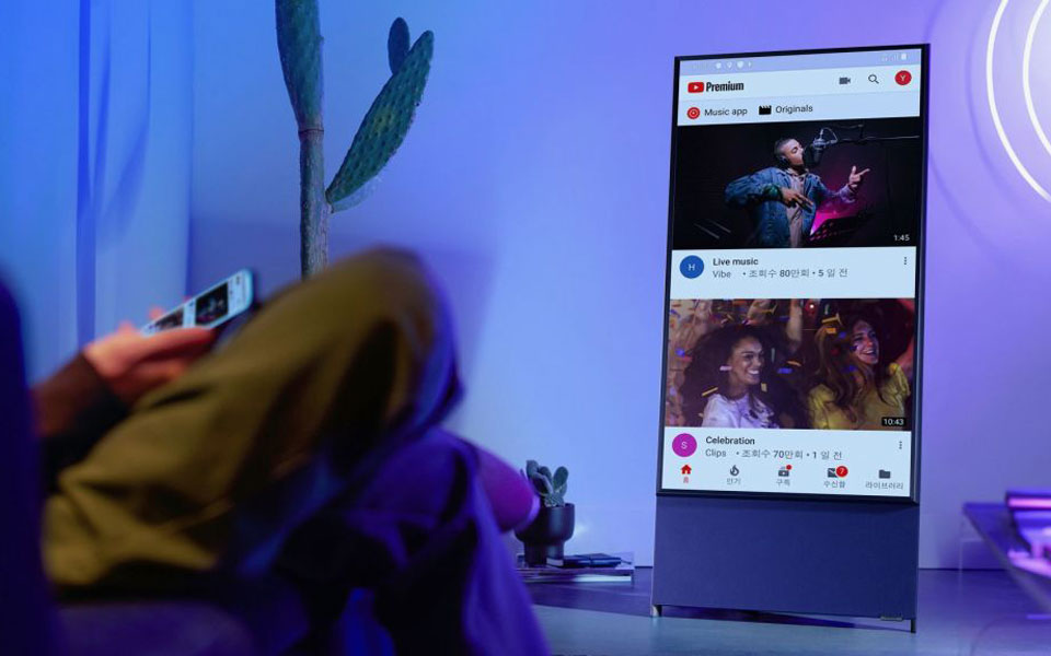 Samsung Just Turned TV Upside Down For Generation Z DMARGE