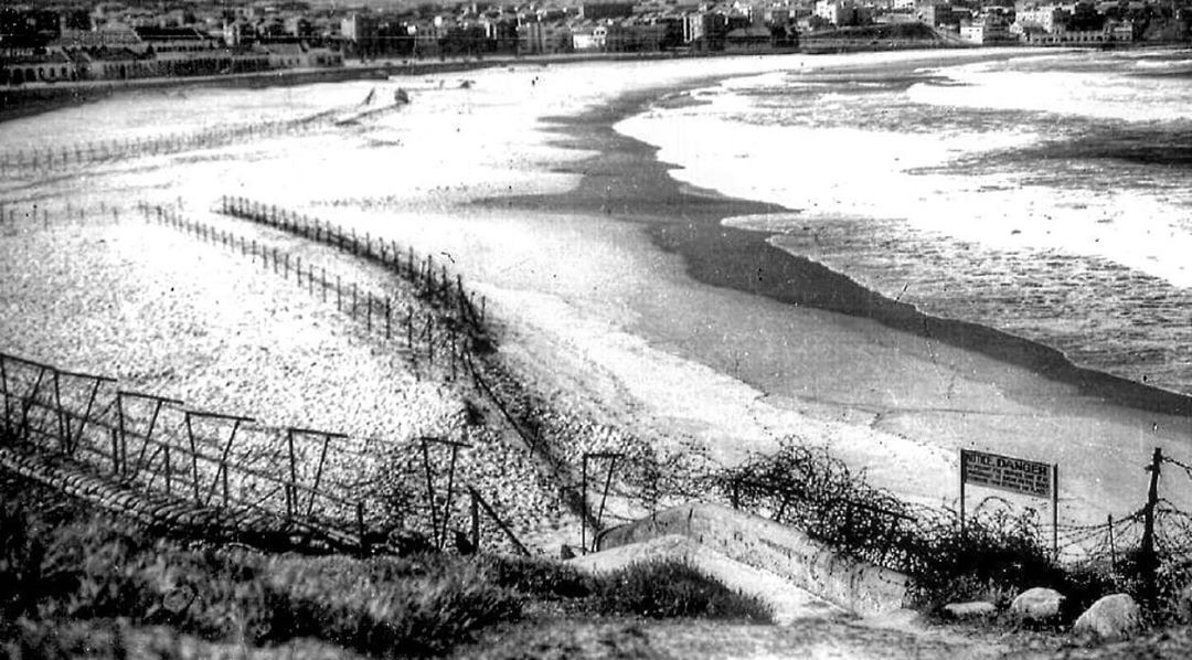 Timeless Photo Reveals What Bondi Looked Like Last Time There Was A National Shutdown