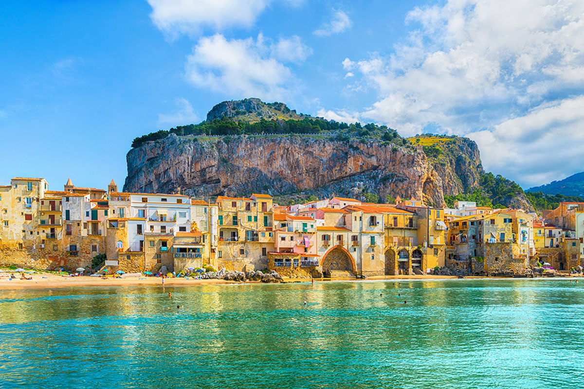 Living In Sicily: Mediterranean Island Makes Tourists Offer Too Good To Refuse