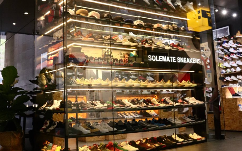 rive ned at se eskortere Sneaker Stores Sydney: The 10 Best Stores To Pick Up Some Fresh Sneakers