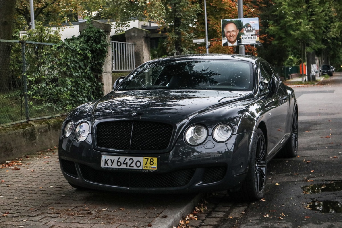 Bizarre Bentley 'Detailing' Technique Will Have Traditionalists Spinning