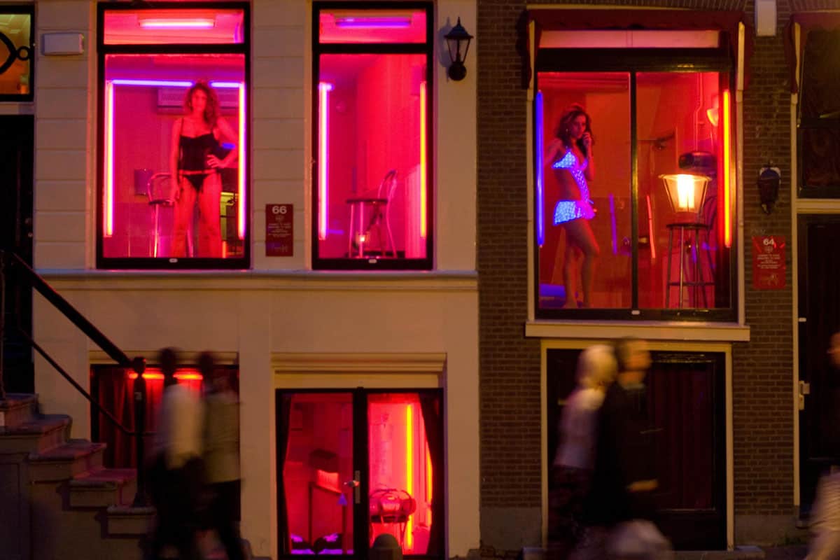 lufthavn på en ferie springe Amsterdam's Red Light District Could Soon Be Replaced By 'Sexy Hotels'