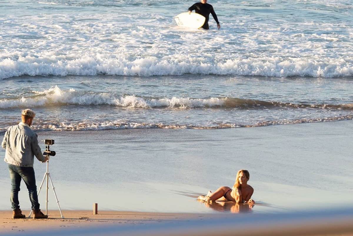 Bondi Beach Photo Depicts Scene That Could Never Happen In America