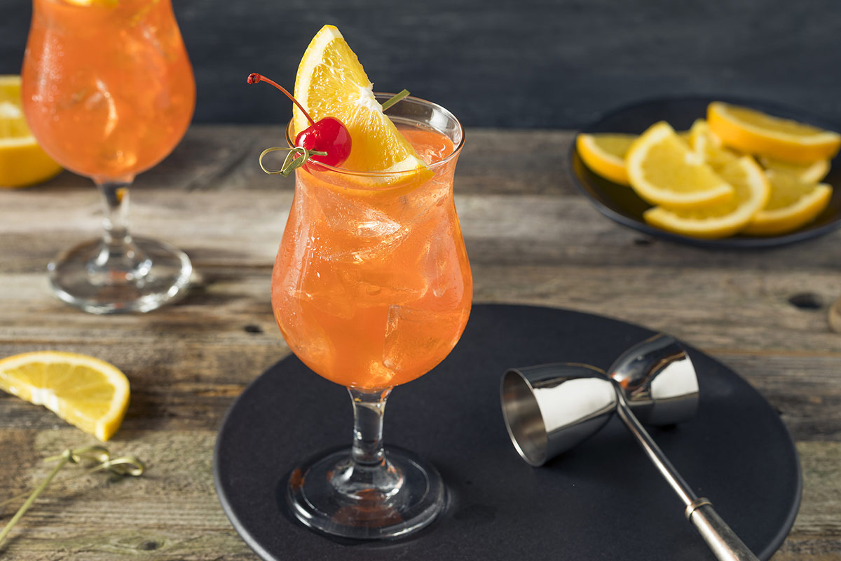 How To Make A Singapore Sling, The Official Cocktail Of All-Inclusive Hotel Resorts