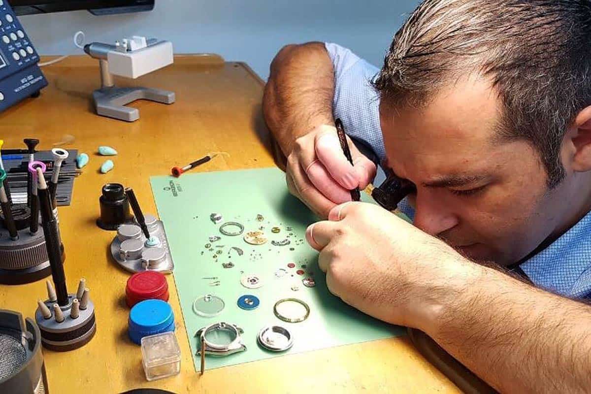 Watch Repair Shops In Sydney: Swiss Watchmakers To Know