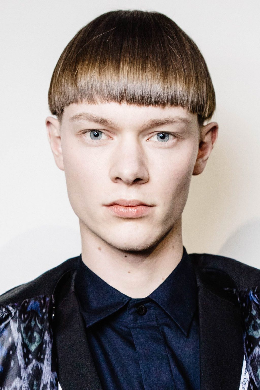 Best Bowl Cut Hairstyles & Haircut For Men [2021 Edition]