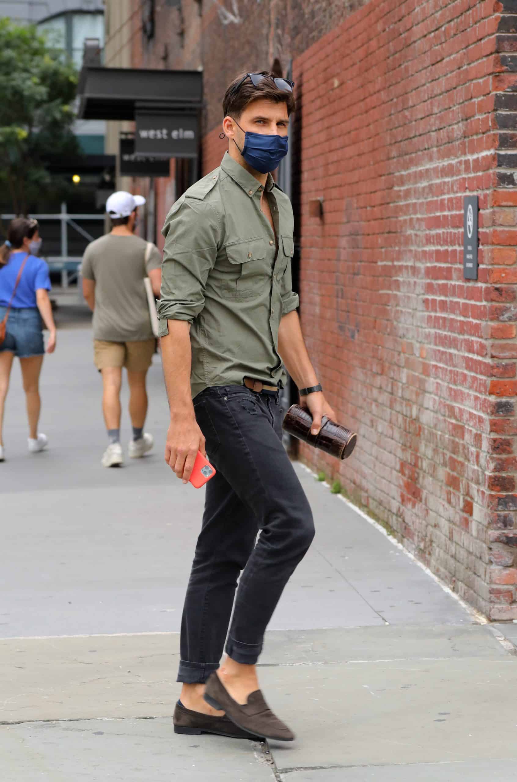 Johannes Huebl Proves There’s No Excuse For Dressing Poorly In A Crisis
