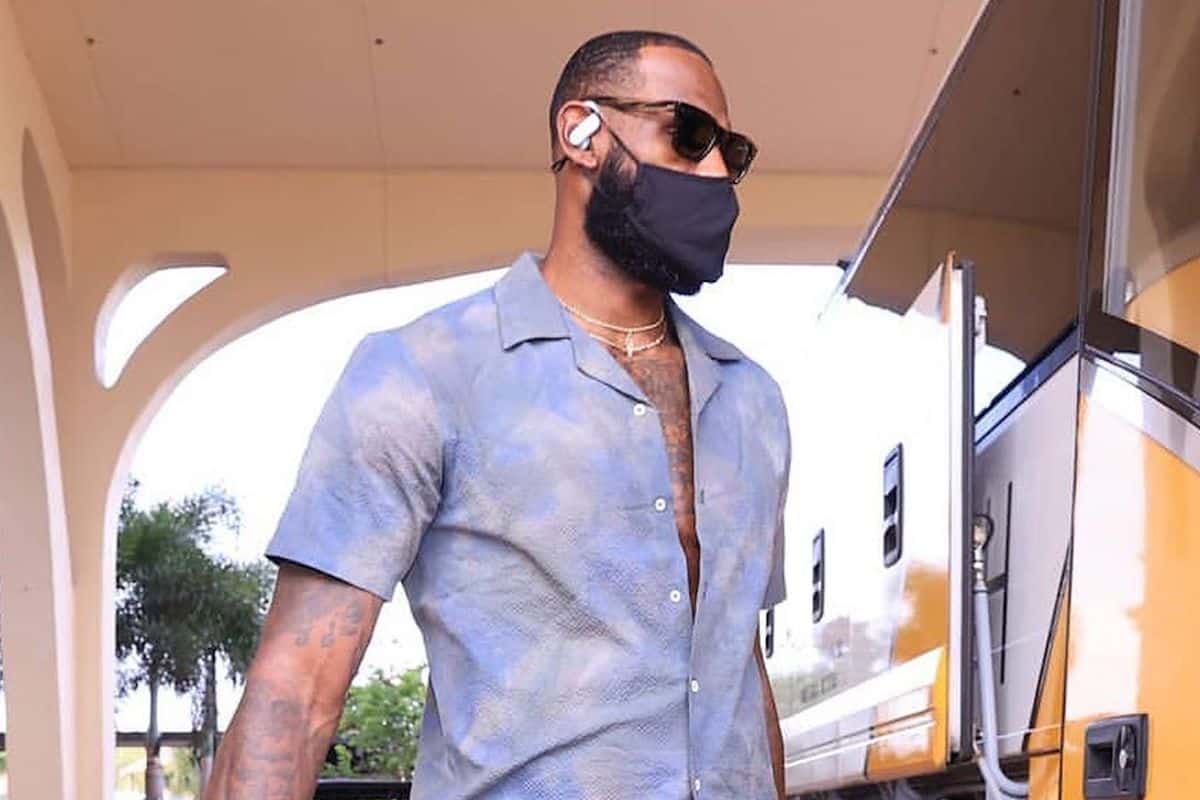 LeBron James Rocks 'Comfy' New Fashion Trend You'll Be Wearing A Year From Now