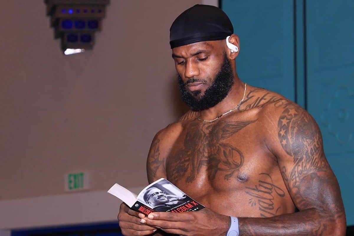 LeBron James Dares To Do What Few Men Can In Activewear