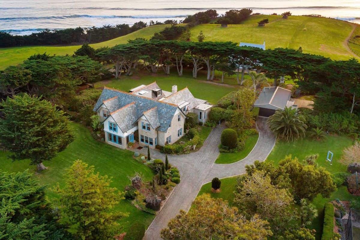 This Phillip Island Manor With Private Point Break Is A Surfer’s Wet Dream