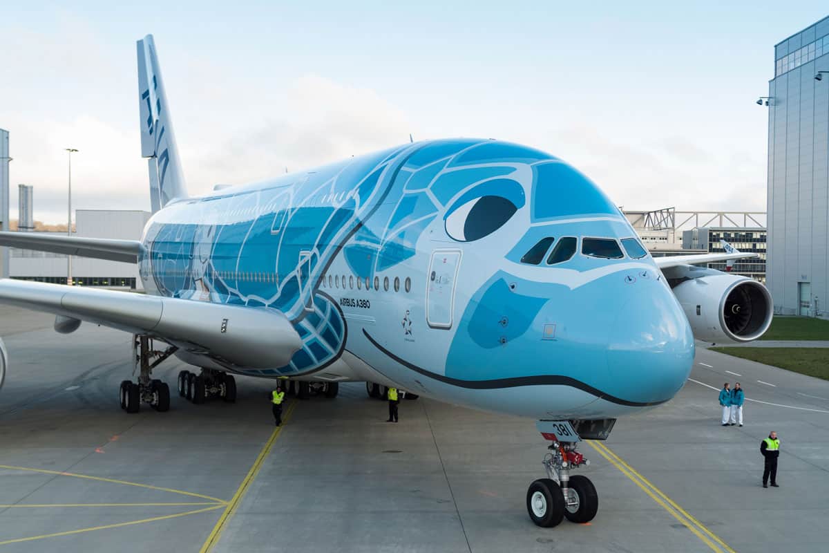 Spectacular Video Shows What Really Goes Into Painting An Airbus A380