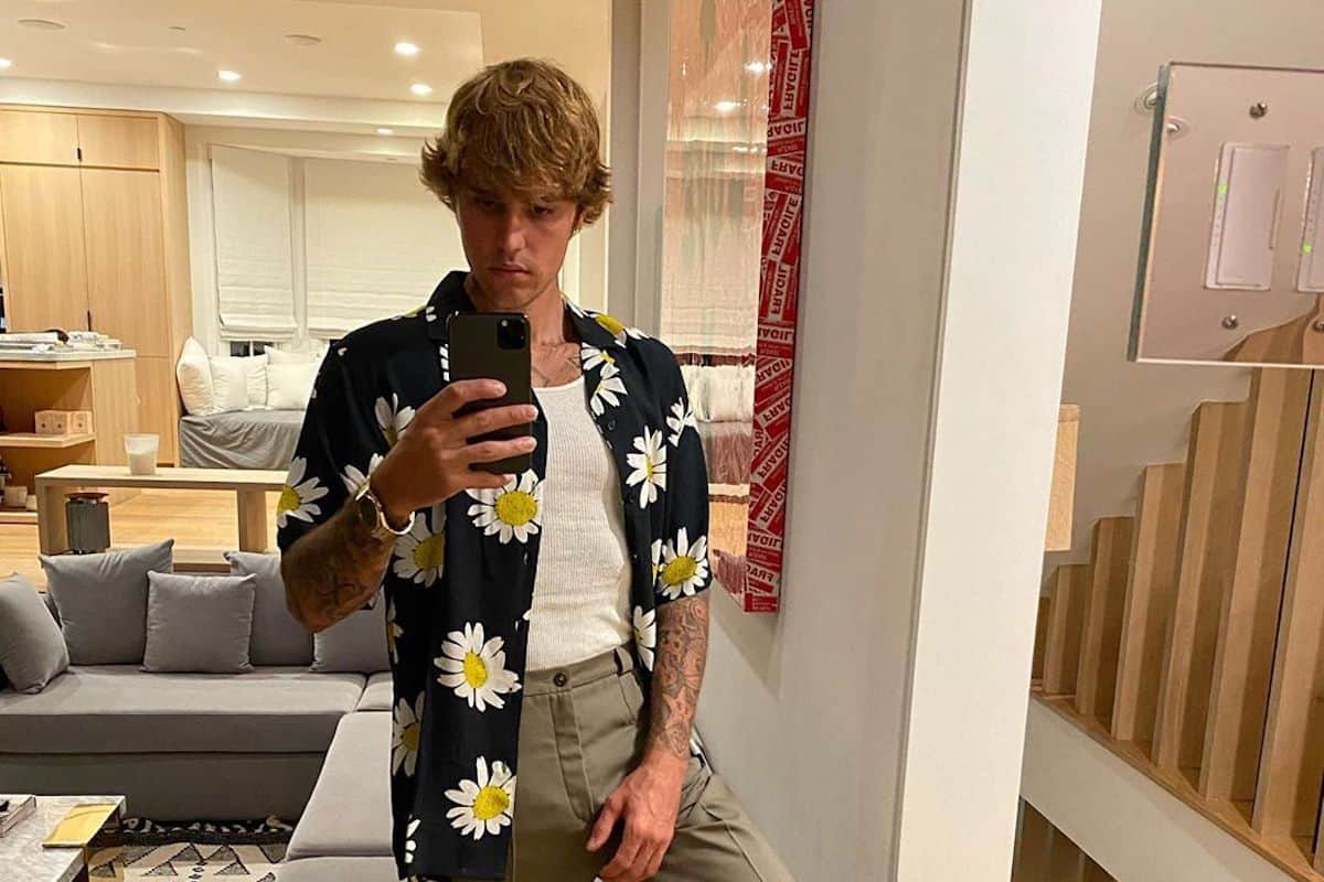 Justin Bieber Shirt: Singer Shows How To Experiment With Prints & Patterns