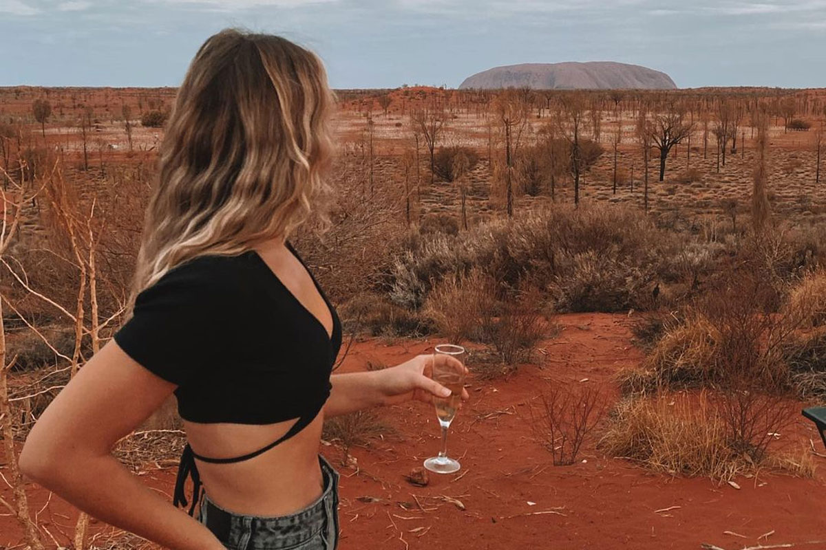 Flights To Uluru: Photos Reveal Awkward Problem With Qantas Flight