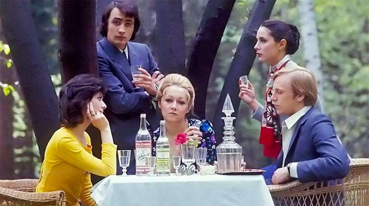 'Sad' Soviet Alcohol Advertisement Reveals Little Known Truth About Russian Culture