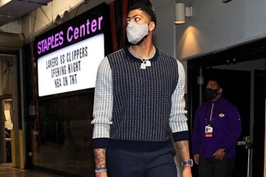 Anthony Davis Delivers Masterclass On Smart Casual Fashion