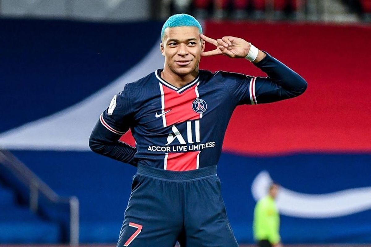 Football Superstar Mbappé Flaunts Ultra Rare Nike Sneakers With 'Optimistic' Colour Coordination