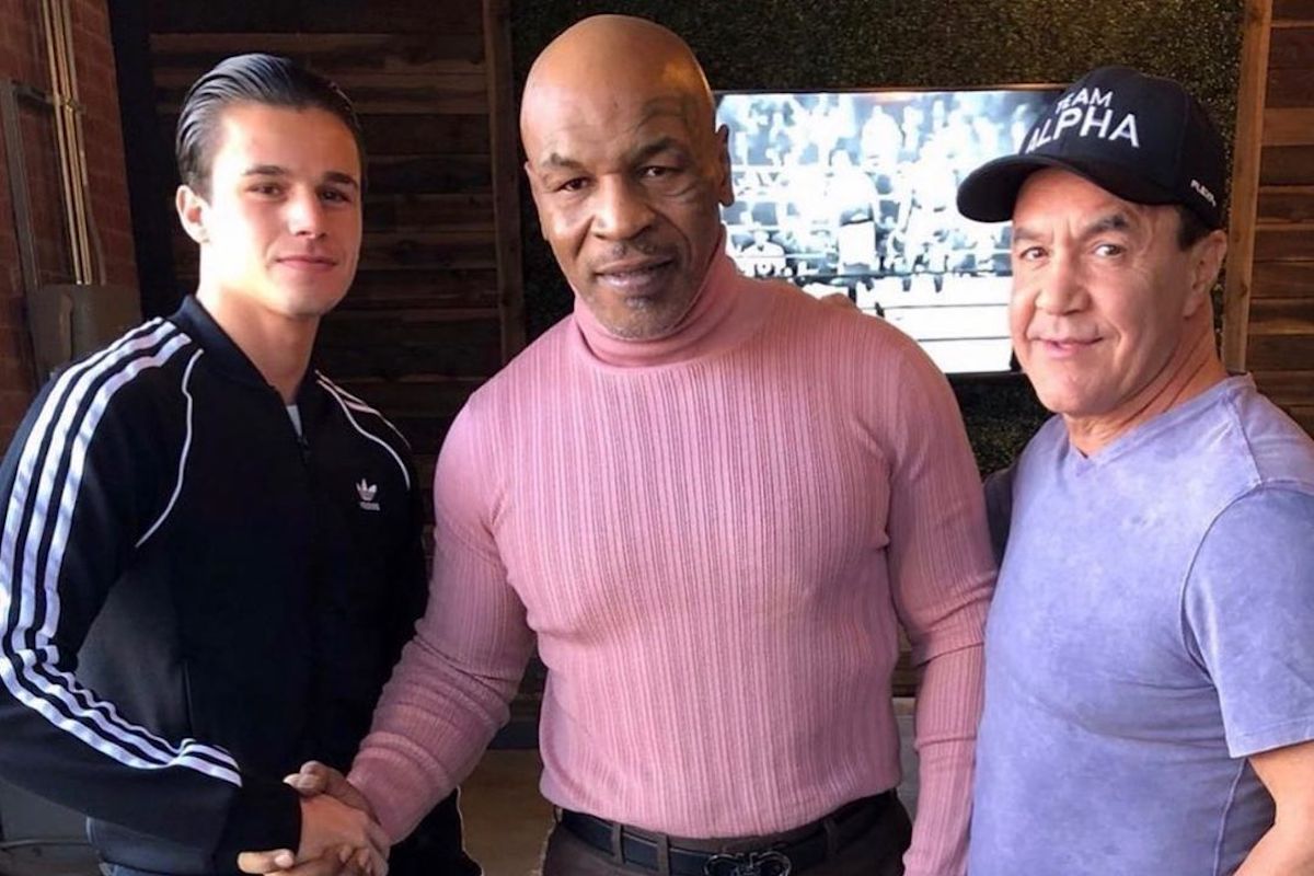 Mike Tyson Caught Smuggling Raisins With Australian Boxing Legend