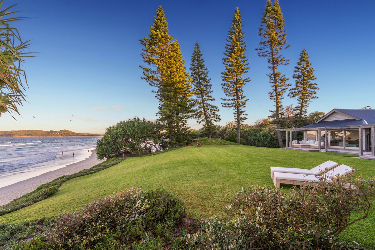 Luxury Byron Bay Airbnbs Now As Expensive As 'Dream Hollywood Villas'